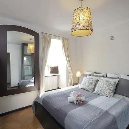 Apartment Old Town 2 By Renters